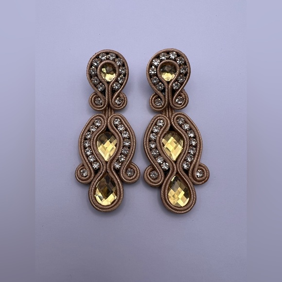 Elegant Gold Dangle Earrings - Wedding Glam Earrings - Stylish Art Deco Earrings - Picture 10 of 11